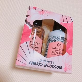 ザボディショップ(THE BODY SHOP)のジャパニーズチェリーブロッサム キューブギフト(ボディローション/ミルク)