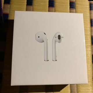 アップル(Apple)のairpods(ヘッドフォン/イヤフォン)