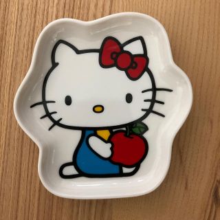 ハローキティ(ハローキティ)のキティちゃん 小皿　＋　ひよこちゃんお箸セット(食器)