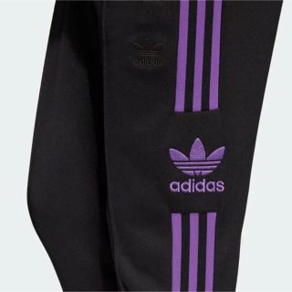 アディダス(adidas)のadidasオリジナルス　トレーニングパンツ(その他)