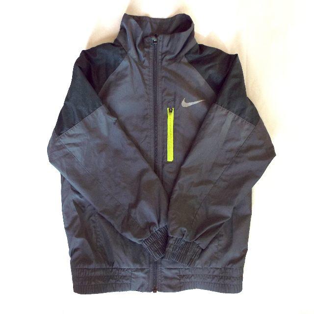 NIKE(ナイキ)のナイキ　ジャケット　XS（122〜128cm・6〜7歳） キッズ/ベビー/マタニティのキッズ服男の子用(90cm~)(ジャケット/上着)の商品写真