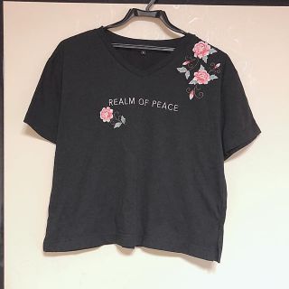 ハニーズ(HONEYS)のブラック刺繍Tシャツ(Tシャツ(半袖/袖なし))