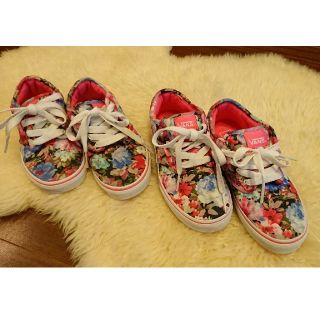 ヴァンズ(VANS)のアメリカ購入！VANSスニーカー👟可愛い✨姉妹(スニーカー)