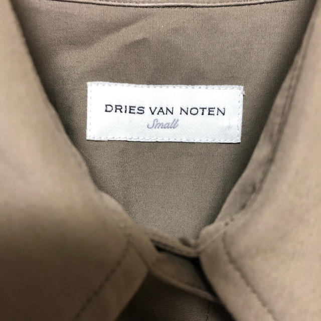 DRIES VAN NOTEN(ドリスヴァンノッテン)の2018 AW Dries Van Noten ドリスヴァンノッテン  シャツ レディースのトップス(シャツ/ブラウス(半袖/袖なし))の商品写真