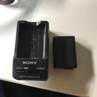 ソニー(SONY)のSONY 充電器 BC-TRW ／電池NP-FW50(ミラーレス一眼)