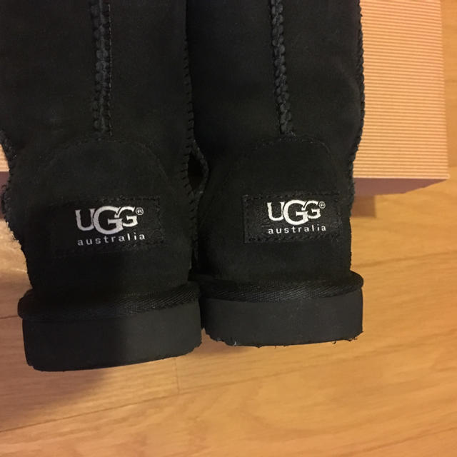 UGG(アグ)のUGG ムートン 黒 17.0 キッズ/ベビー/マタニティのキッズ靴/シューズ(15cm~)(ブーツ)の商品写真