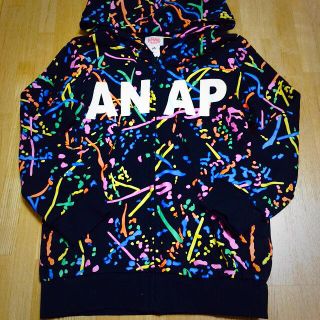 アナップキッズ(ANAP Kids)のANAP kids パーカー(Tシャツ/カットソー)