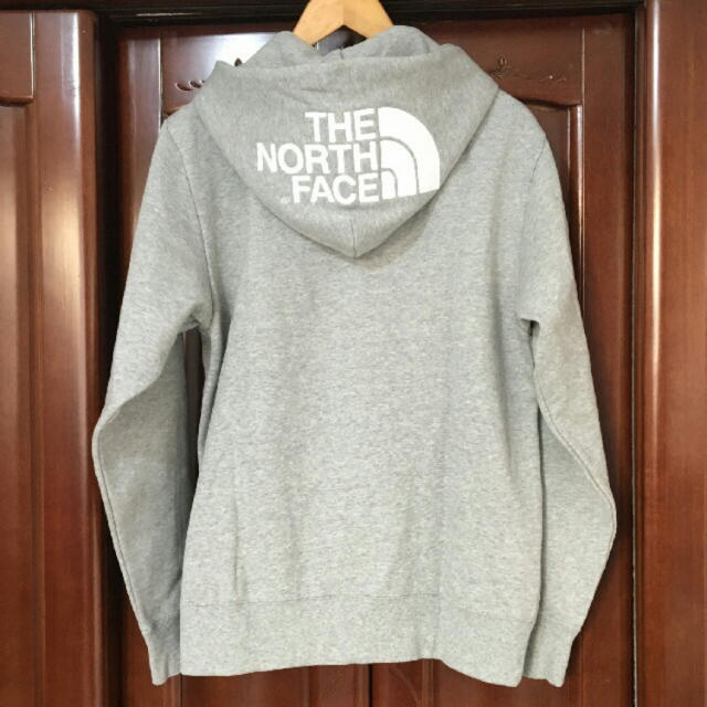 THE NORTH FACE(ザノースフェイス)のノースフェイス s リアビュー フルジップ フーディ  レディースのトップス(パーカー)の商品写真