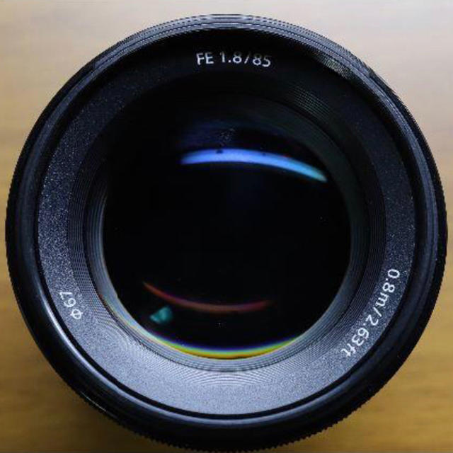 SONY FE 85mm F1.8  SEL85F18 美品 スマホ/家電/カメラのカメラ(レンズ(単焦点))の商品写真