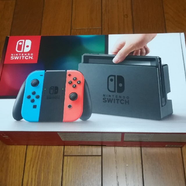 Nintendo Switch(ニンテンドースイッチ)のNintendo switch 任天堂 スイッチ 本体 エンタメ/ホビーのゲームソフト/ゲーム機本体(家庭用ゲーム機本体)の商品写真