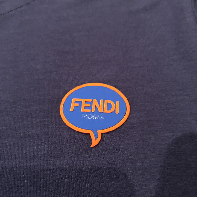 Fendi フェンディの吹き出しfendiロゴtシャツ44正規品の通販 By