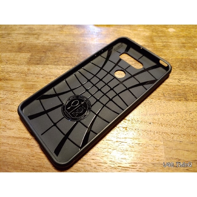 Spigen(シュピゲン)のSpigen LG V30+ケース Rugged Armor 中古 スマホ/家電/カメラのスマホアクセサリー(Androidケース)の商品写真