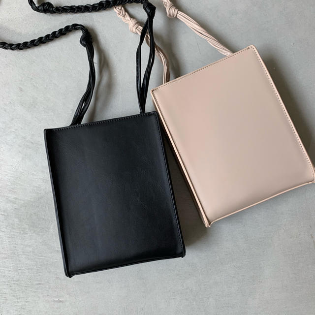 TODAYFUL(トゥデイフル)のLeather Square Mini Bag / beige レディースのバッグ(ショルダーバッグ)の商品写真