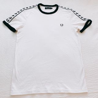 フレッドペリー(FRED PERRY)の☆★☆美品！FRED PERRYフレッドペリーメンズTシャツ☆★(Tシャツ/カットソー(半袖/袖なし))