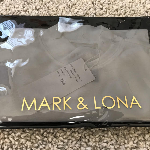 MARK&LONA(マークアンドロナ)のお値下げ！新品MARK&LONA  レディースウェア ゴルフ スポーツ/アウトドアのゴルフ(ウエア)の商品写真