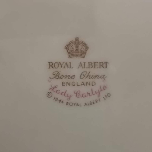 ROYAL ALBERT(ロイヤルアルバート)のロイヤルアルバート ティーセット 19点 インテリア/住まい/日用品のキッチン/食器(食器)の商品写真