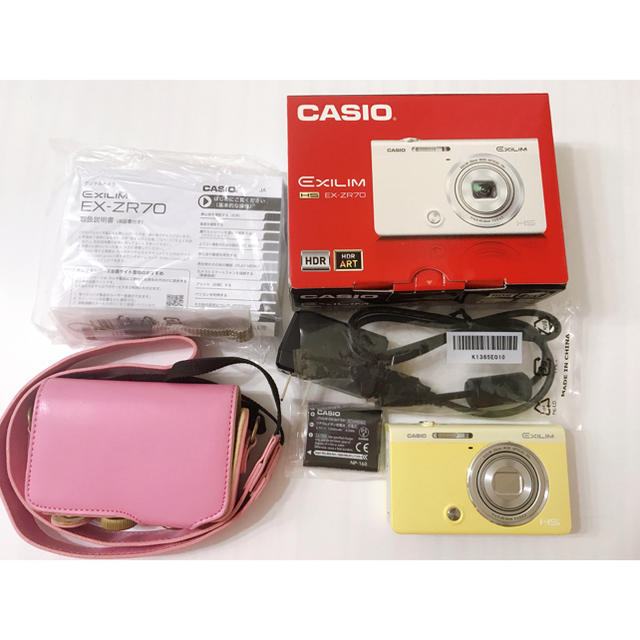CASIO(カシオ)の美品！カシオ EXILIM ZR70 デジカメ パステルイエロー ケースセット スマホ/家電/カメラのカメラ(コンパクトデジタルカメラ)の商品写真