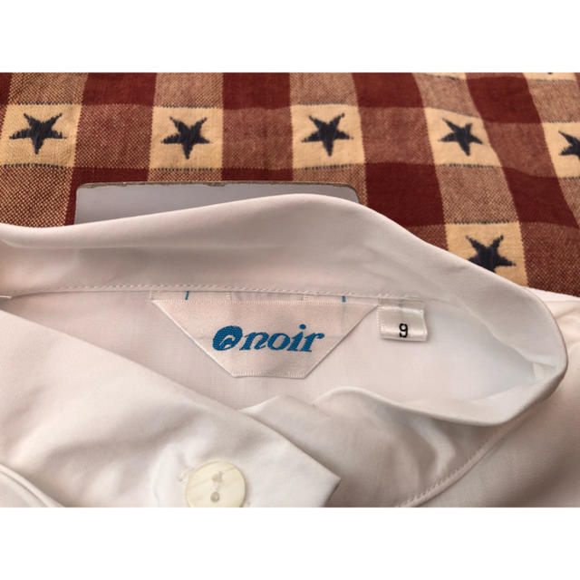 NOIR(ノワール)のノワール ブラウス シャツ 白シャツ コスプレ 制服 ワイシャツ M リボン レディースのトップス(シャツ/ブラウス(長袖/七分))の商品写真