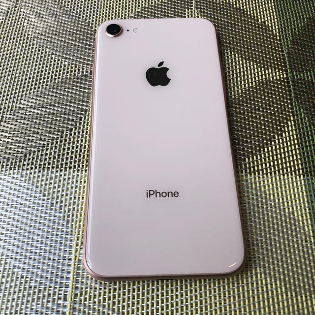 Apple - iPhone8 256G gold SIMフリー ジャンクの通販 by もずく's shop｜アップルならラクマ