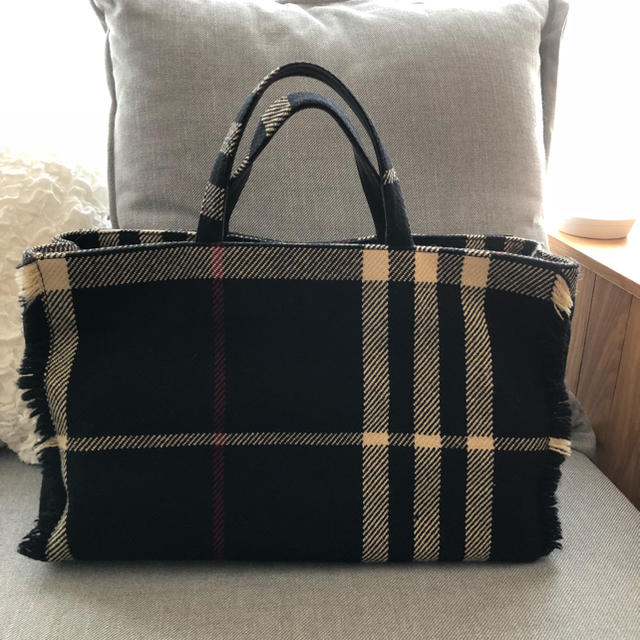 BURBERRY - お値下げ バーバリー トートバック Bの通販 by りん's shop ...