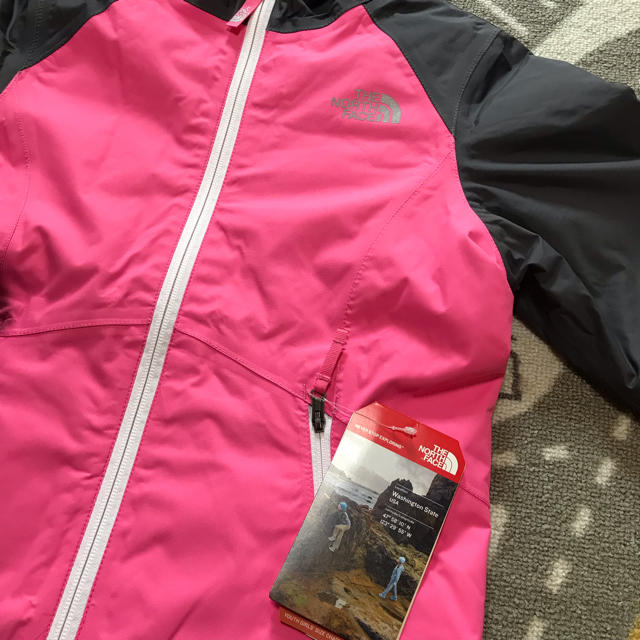 THE NORTH FACE(ザノースフェイス)のノースフェイス マウンテンパーカー キッズ/ベビー/マタニティのキッズ服女の子用(90cm~)(ジャケット/上着)の商品写真