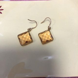 ピアス(ピアス)