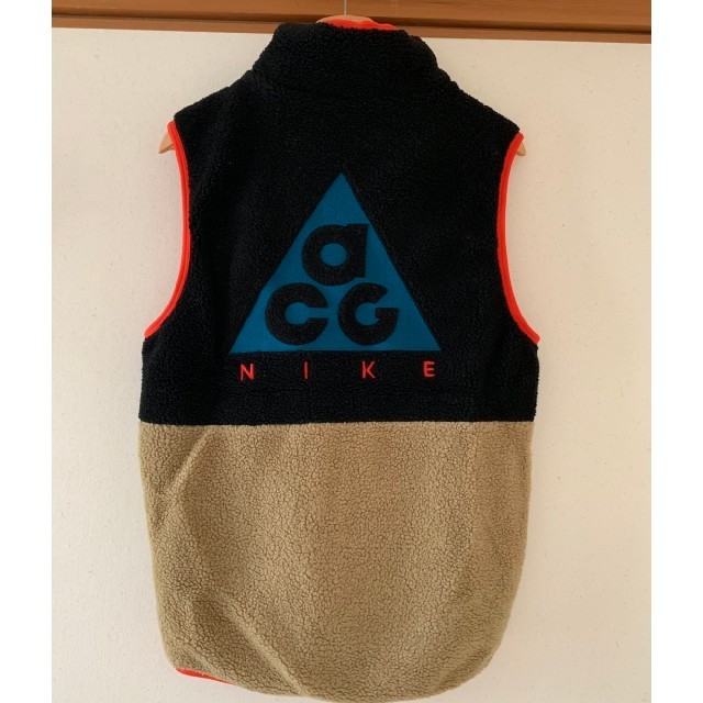 NIKE(ナイキ)のNIKE ACG フリースベスト メンズのジャケット/アウター(その他)の商品写真