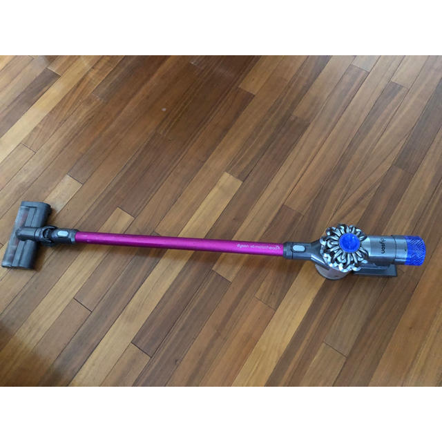 美品★dyson★v6 motorhead+★ハンディ掃除機