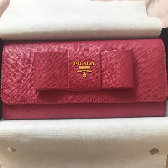 PRADA 長財布