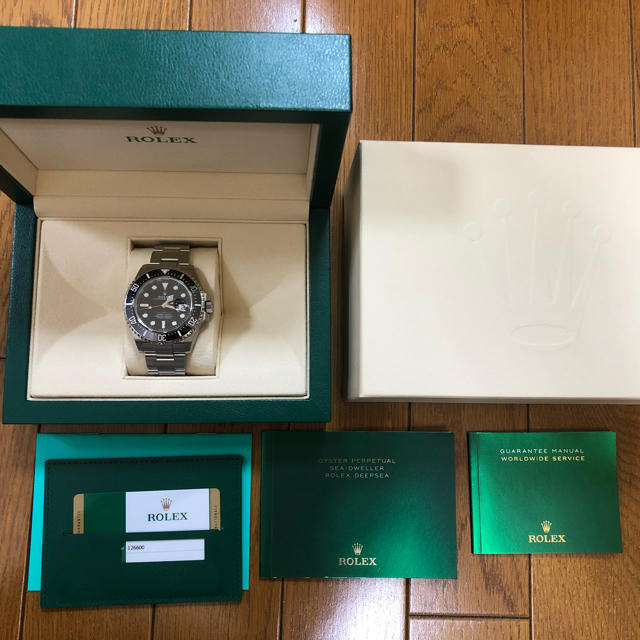 ROLEX(ロレックス)のRolex ロレックス ディープシー Ref. 126600 赤シード 新品 メンズの時計(腕時計(アナログ))の商品写真