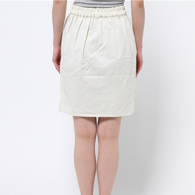 E hyphen world gallery(イーハイフンワールドギャラリー)の前ボタン タイトスカート 台形スカート レディースのスカート(ひざ丈スカート)の商品写真