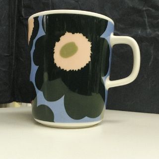 マリメッコ(marimekko)のマリメッコ、マグカップ！新品(グラス/カップ)