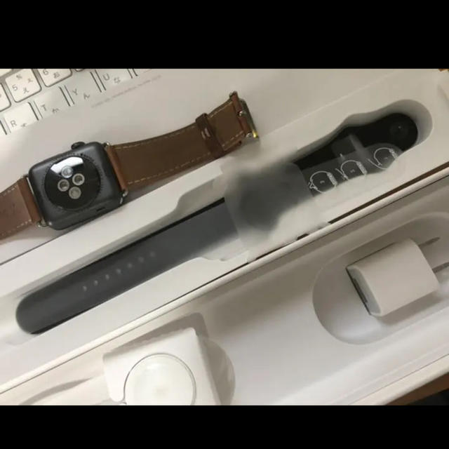掲載終了間近 Apple Watch s3 42mm Cellular ドコモ時計