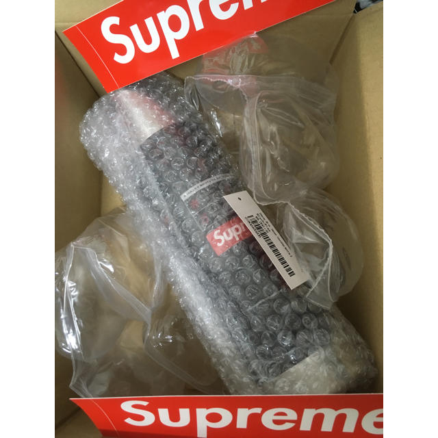 新品未使用 supreme Stanley Bottle 水筒 20oz