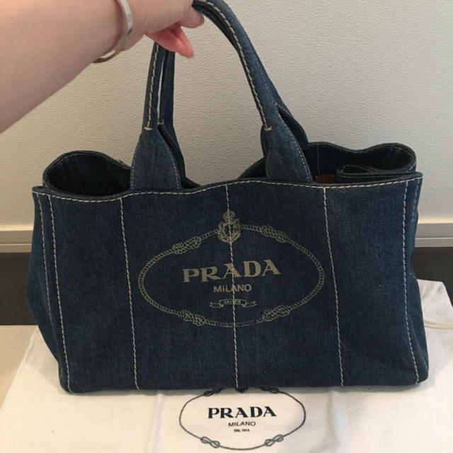 PRADA(プラダ)の正規品⭐PRADA プラダ カナパ DENIM ブルーデニム L レディースのバッグ(トートバッグ)の商品写真