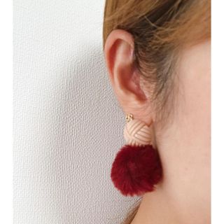 ボルドーモコモコピアス(ピアス)