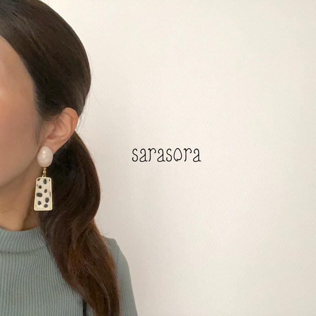 580 Dalmatian pattern earrings ハンドメイドのアクセサリー(ピアス)の商品写真