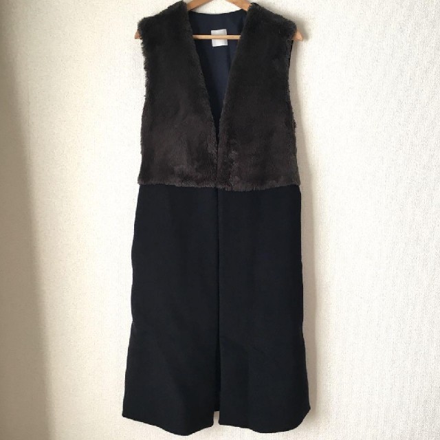 Ameri VINTAGE(アメリヴィンテージ)のアメリヴィンテージ　FUR DOCKING VEST レディースのジャケット/アウター(その他)の商品写真