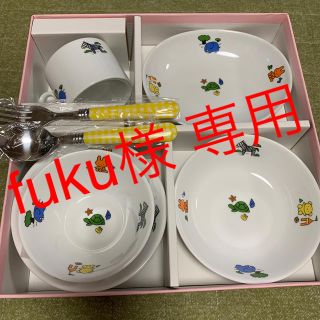 子供用食器5点セット+カトラリー(離乳食器セット)