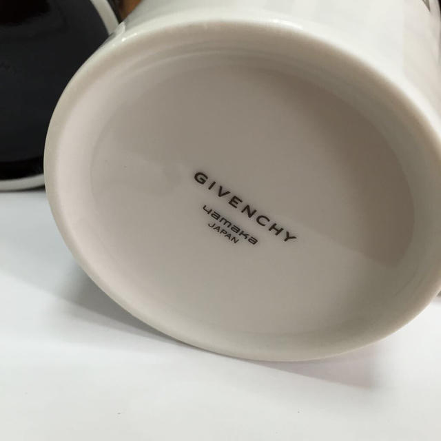 GIVENCHY(ジバンシィ)のGIVENCHY モーニングカップセット インテリア/住まい/日用品のキッチン/食器(グラス/カップ)の商品写真