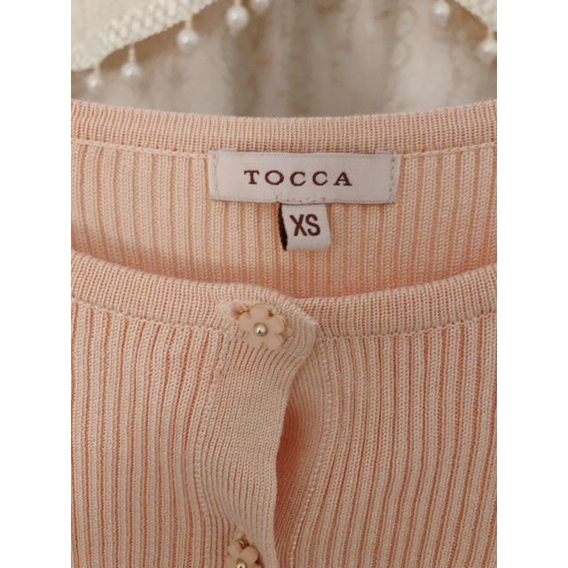 TOCCA(トッカ)のTOCCA ボレロ サーモンピンク お花ボタン XS レディースのトップス(ボレロ)の商品写真