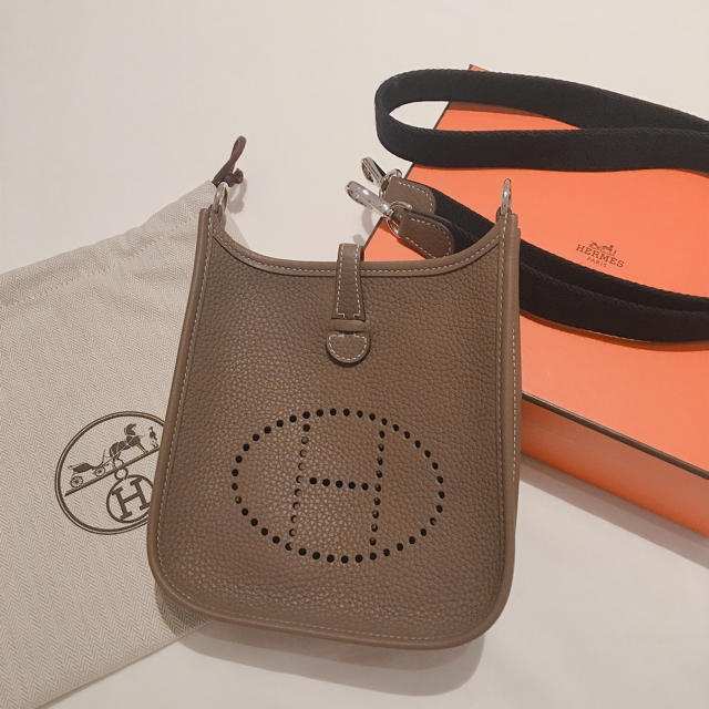 Hermes(エルメス)の♡エルメス  エブリン  TPM  エトゥープ  新品♡ レディースのバッグ(ショルダーバッグ)の商品写真