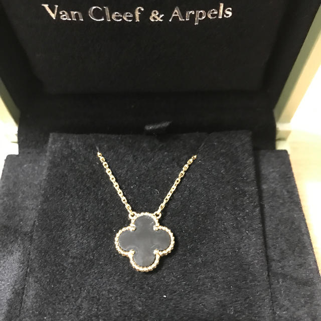 Van Cleef & Arpels(ヴァンクリーフアンドアーペル)のヴァンクリーフ&アーペル アルハンブラ レディースのアクセサリー(ネックレス)の商品写真