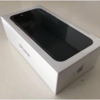 アップル(Apple)の新品☆simフリー☆docomo☆Apple iPhone7 ブラック 32GB(スマートフォン本体)