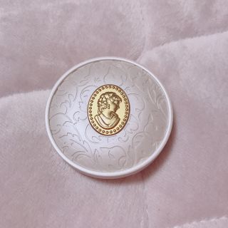 レメルヴェイユーズラデュレ(Les Merveilleuses LADUREE)のレ・メルヴェイユーズ ラデュレ プレスト パウダー01(フェイスパウダー)