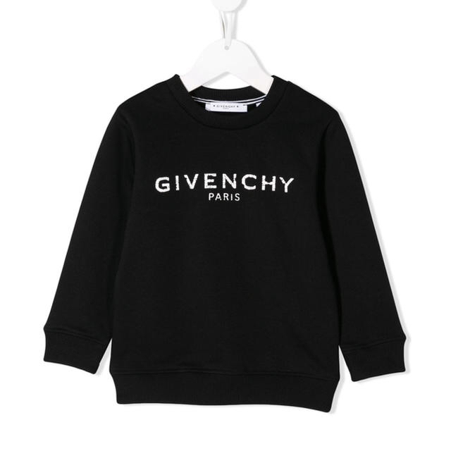 ボタニカルキャンドル バラ かすみ草 GIVENCHYロゴスウェットシャツ