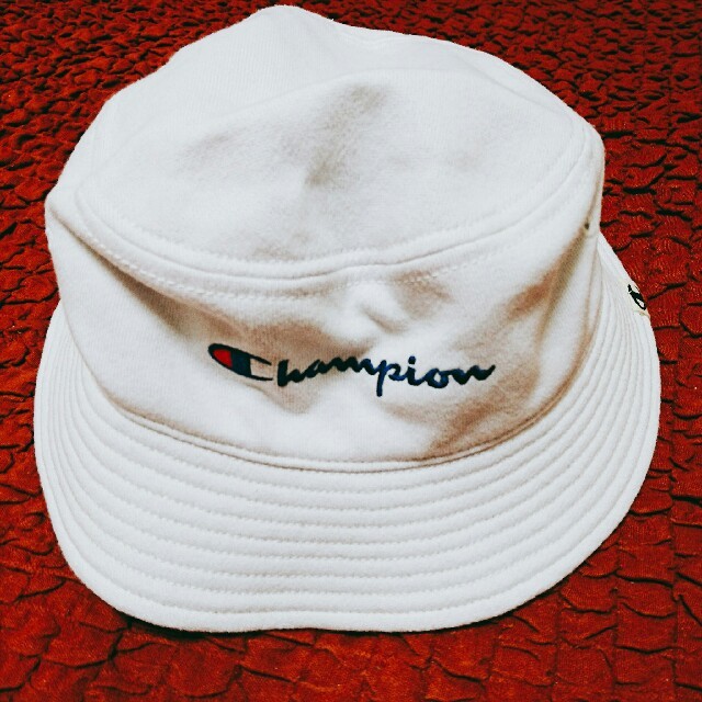 Champion(チャンピオン)のchampion バケットハット レディースの帽子(ハット)の商品写真