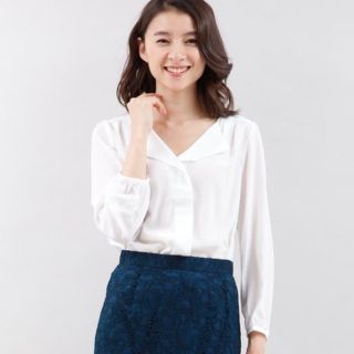 クリアインプレッション(CLEAR IMPRESSION)の美品 Clear Impression スキッパーネックブラウス(シャツ/ブラウス(長袖/七分))