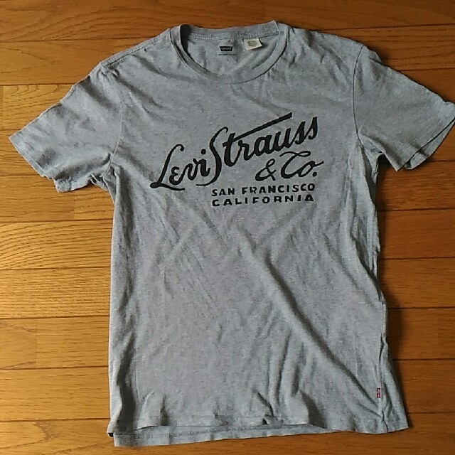 Levi's(リーバイス)のリーバイス Tシャツ Sサイズ メンズのトップス(Tシャツ/カットソー(半袖/袖なし))の商品写真