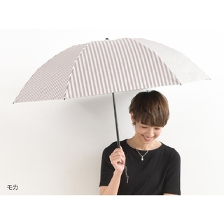 【完売】【2～3度使用】サンバリア100・折り畳み日傘・三段折・ストライプ/モカ